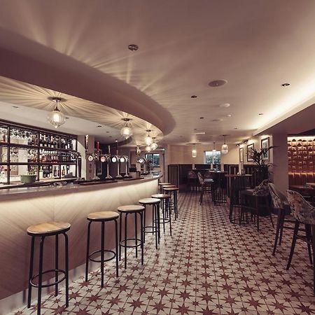 Longlands Inn & Cottages Carnforth Dış mekan fotoğraf The bar at the 2018 edition of the London Design Festival
