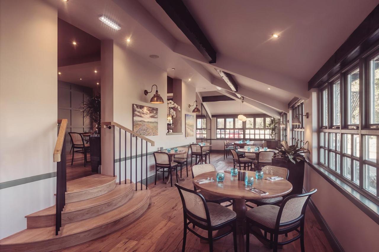 Longlands Inn & Cottages Carnforth Dış mekan fotoğraf The restaurant at the hotel