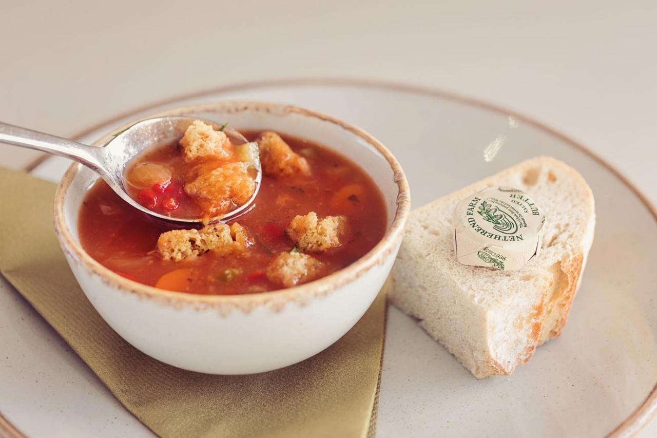 Longlands Inn & Cottages Carnforth Dış mekan fotoğraf A bowl of soup with a bread roll